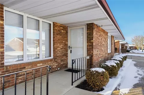 3031 Bradford Dr, Springfield, OH 45503 photo 5