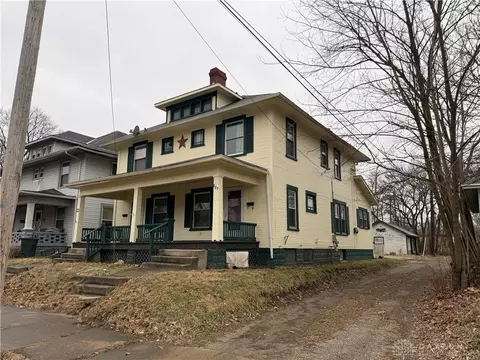 825-827 Elm St, Springfield, OH 45503 photo 3
