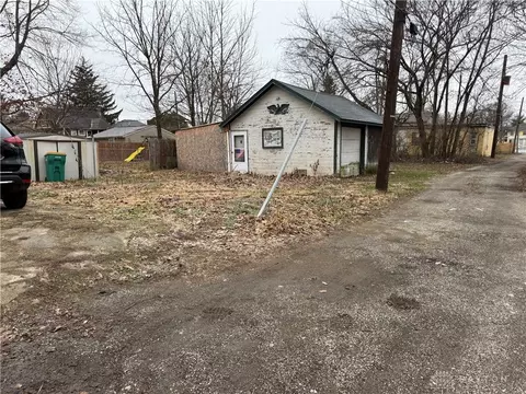 825-827 Elm St, Springfield, OH 45503 photo 5
