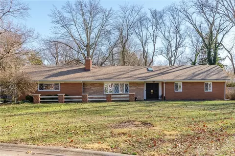5806 Folkestone Dr, Dayton, OH 45459