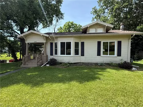 275 Ridge Rd, Springfield, OH 45503