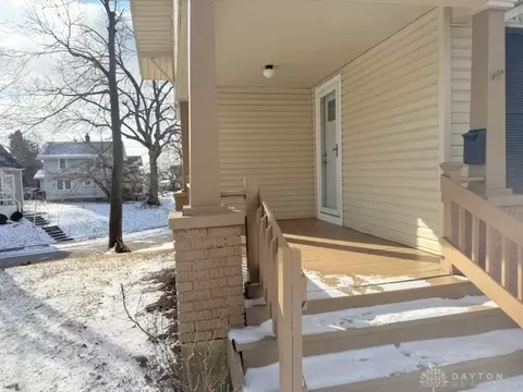 Exterior - 275 Ridge Rd, Springfield, OH 45503 photo 1 of 2