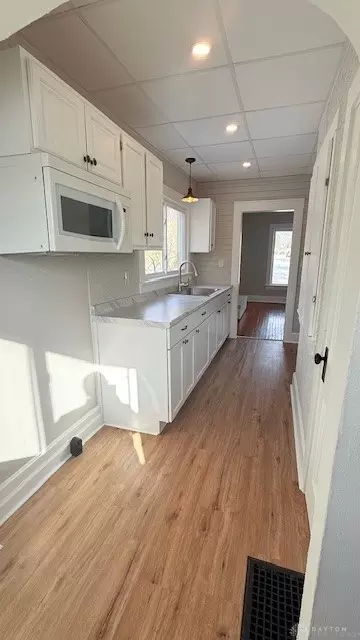 Kitchen - 275 Ridge Rd, Springfield, OH 45503 photo 2 of 2