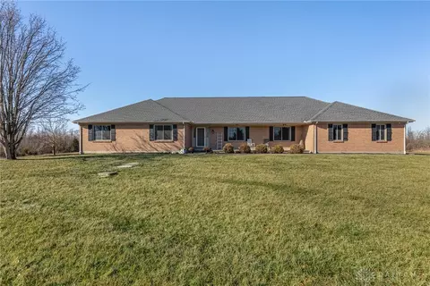 7435 S Union Rd, Miamisburg, OH 45342