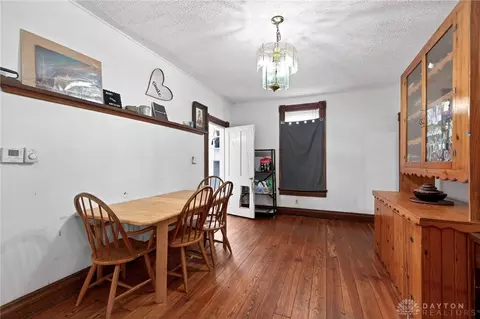 Dining - 1682 Edwards Ave, Springfield, OH 45503 photo 1 of 3