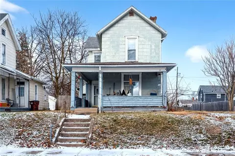 Exterior - 1682 Edwards Ave, Springfield, OH 45503 photo 3 of 13