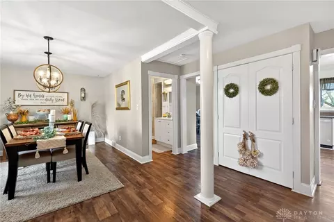 Entry Way - 4100 Beal Rd, Franklin, OH 45005 photo 1 of 2