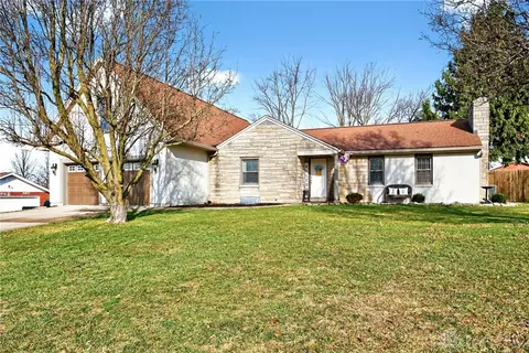 4100 Beal Rd, Franklin, OH 45005