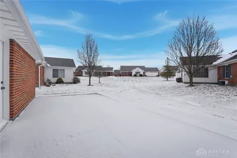 Exterior - 1711 Pinehurst Dr, Springfield, OH 45502 photo 3 of 3