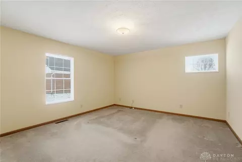 Bedroom - 1711 Pinehurst Dr, Springfield, OH 45502 photo 1 of 6