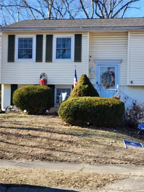 704 Dover Ave, Middletown, OH 45044