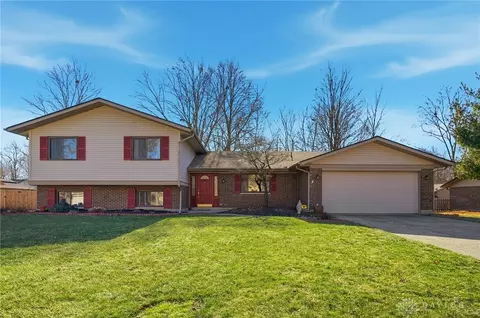 2036 Meadowside Ln, Washington Township, OH 45458