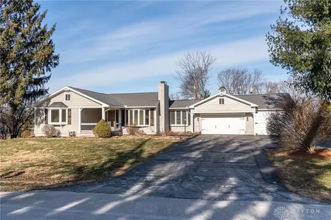 250 Helen Ave, Xenia, OH 45385