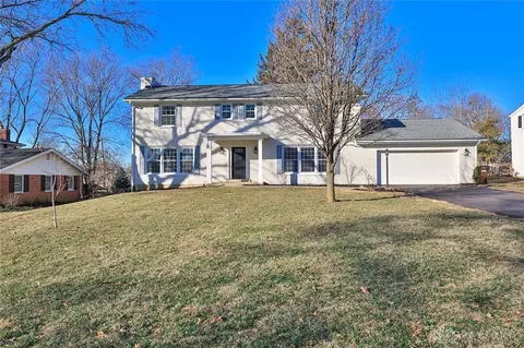 504 Kenridge Dr, Middletown, OH 45042
