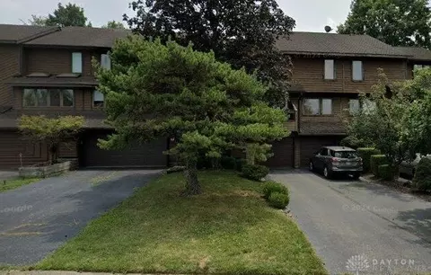 1033 Golfview Rd, Middletown, OH 45042