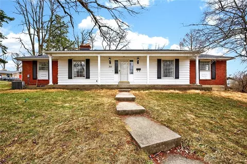 30 Lynn Rae Cir, Dayton, OH 45458