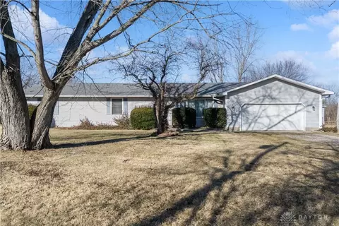 7638 Mount Holly Rd, Waynesville, OH 45068