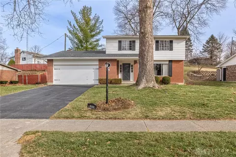 844 Cascade Dr, Riverside, OH 45431