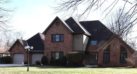 370 Lighthouse Trl, Dayton, OH 45458