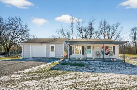 6612 Greenbush Rd, Somerville, OH 45064