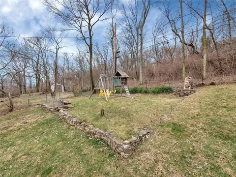 Exterior - 3596 Tait Rd, Dayton, OH 45439 photo 6 of 10