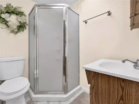 Bath - 3596 Tait Rd, Dayton, OH 45439 photo 3 of 3