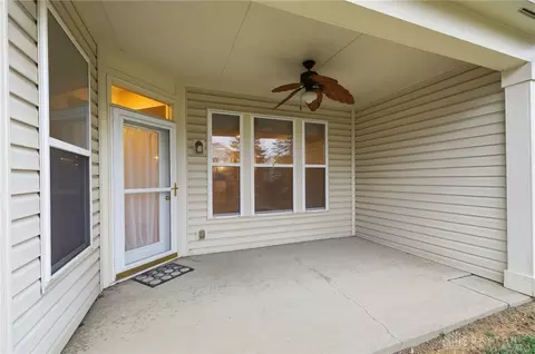 Exterior - 2002 Commons Cir, Batavia, OH 45103 photo 10 of 12