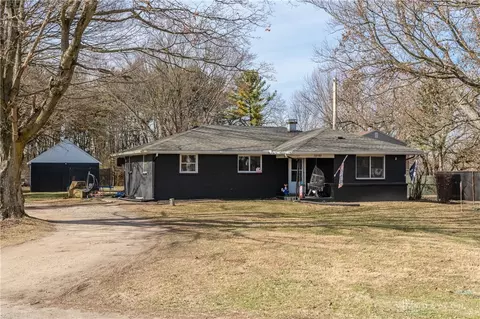8890 Mann Rd, Tipp City, OH 45371