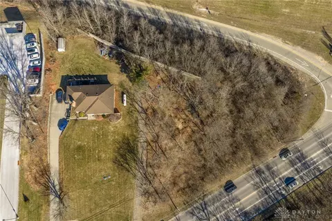 704 W Galbraith Rd, Springfield Twp, OH 45231