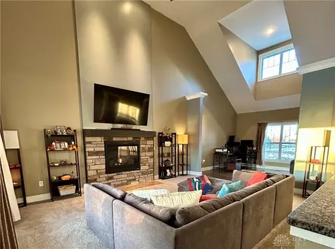Living - 3338 Turtle Shell Dr, Dayton, OH 45414 photo 3 of 7