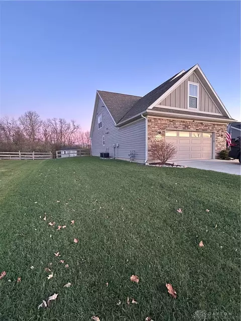 Exterior - 3338 Turtle Shell Dr, Dayton, OH 45414 photo 10 of 14