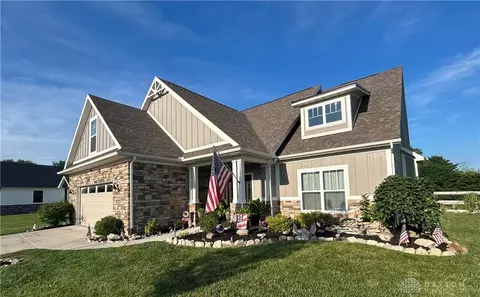 3338 Turtle Shell Dr, Dayton, OH 45414