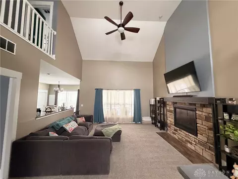 Living - 3338 Turtle Shell Dr, Dayton, OH 45414 photo 2 of 7