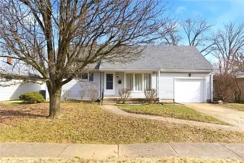 124 Gregory Ln, Hamilton, OH 45013
