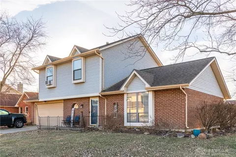 5686 Firegate Ct, Huber Heights, OH 45424