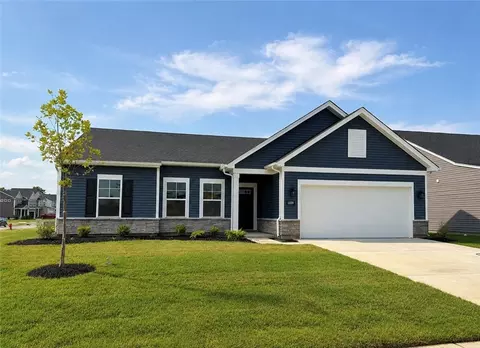 1339 Blue Spruce Ln, Wilmington, OH 45177