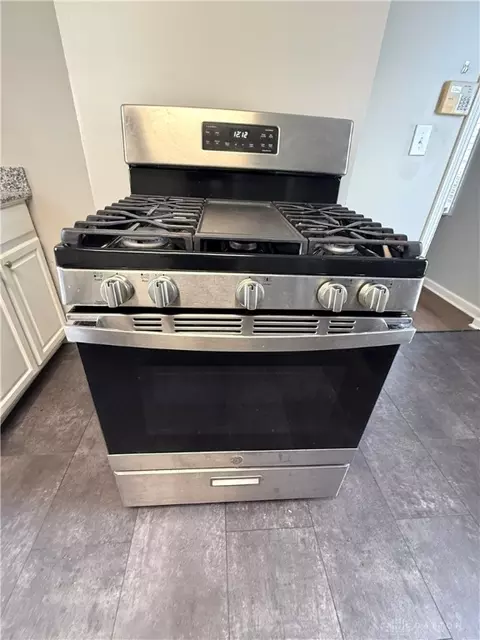 Kitchen - 1401 Jefferson Ave, Reading, OH 45215 photo 3 of 3