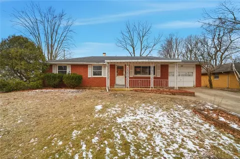 605 Barbara Dr, Tipp City, OH 45371