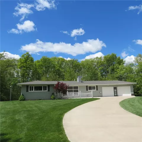 309 Hillcrest Ct, Sidney, OH 45365