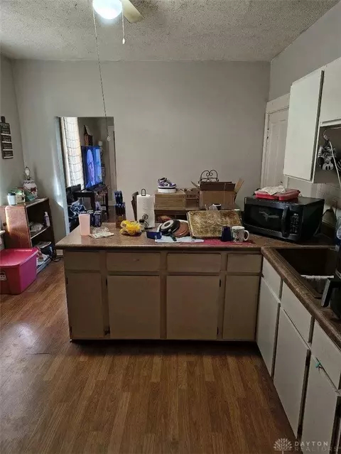 Kitchen - 1569-1571 Mound, Springfield, OH 45505 photo 1 of 2