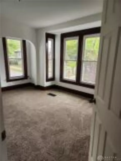250 S Douglas Ave, Springfield, OH 45505 photo 49