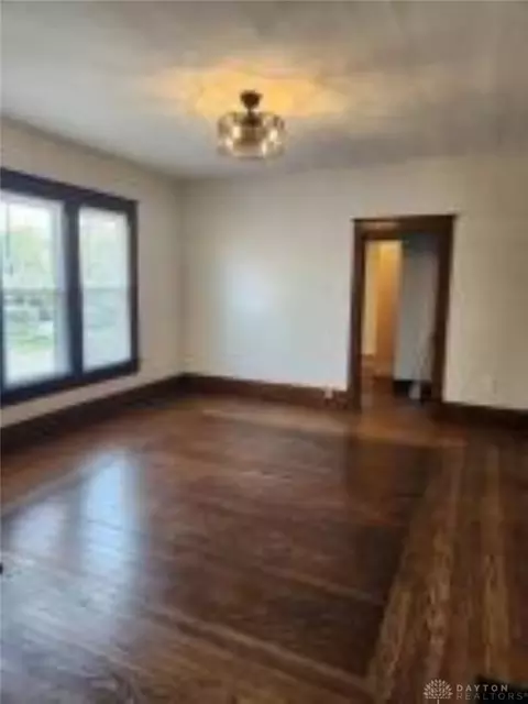250 S Douglas Ave, Springfield, OH 45505 photo 7