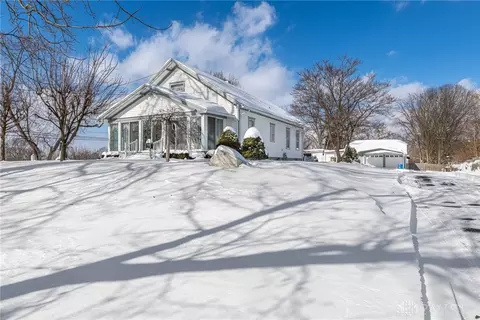 657 E 2nd St, Franklin, OH 45005