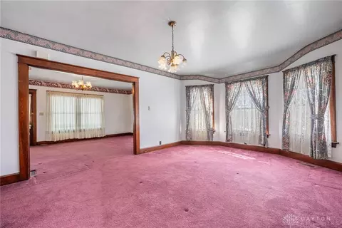 Living - 657 E 2nd St, Franklin, OH 45005 photo 4 of 4