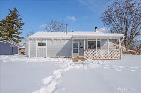 45 Regina Dr, Fairborn, OH 45324