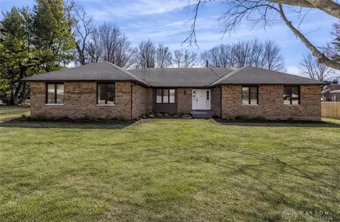318 Joy Elizabeth Dr, Washington Township, OH 45458