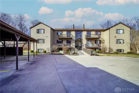 2048 Woodtrail Dr, Fairfield, OH 45014