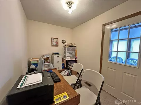1136 Foxboro Rd, Springfield, OH 45503 photo 32