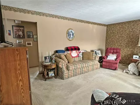 1136 Foxboro Rd, Springfield, OH 45503 photo 5