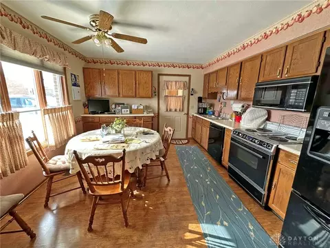 1136 Foxboro Rd, Springfield, OH 45503 photo 7